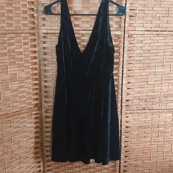 Black Velvet, Skater Dress, Goth, XL - Picture 7 of 13